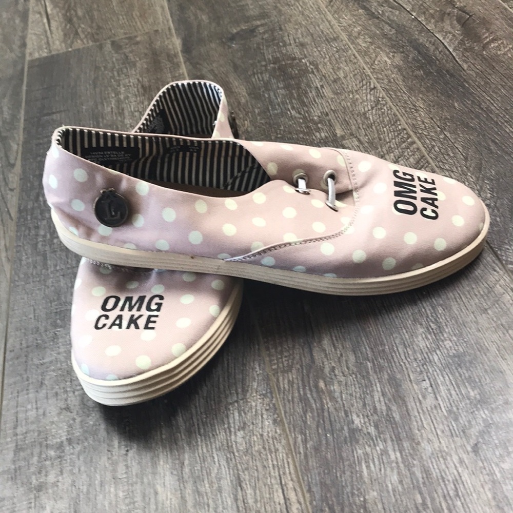 Loly in the Sky OMG CAKE canvas tennis shoes